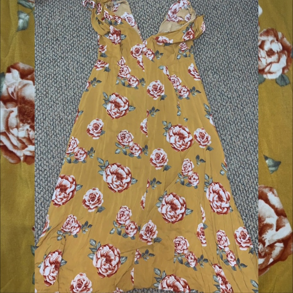 Worn once pretty dress.